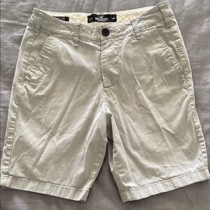 Hollister Flat Front Classic shorts 8.5”